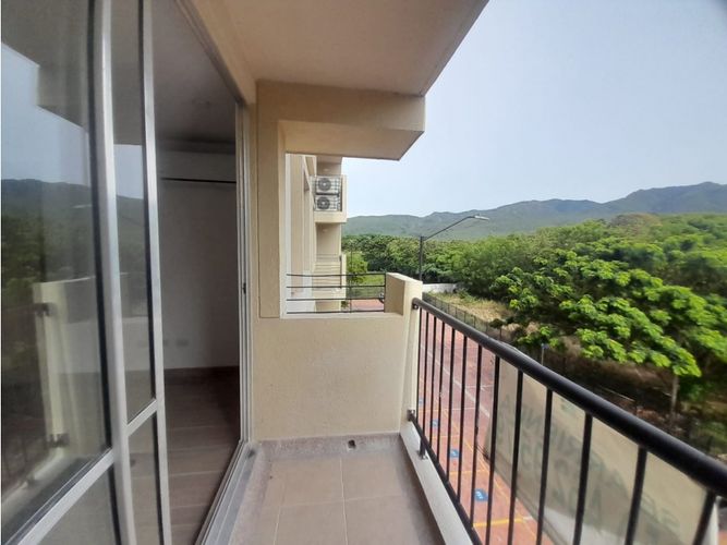 Apartamento de 2 alcobas en venta en Aqualina, Girardot, 55 m² · foto 7 de 24