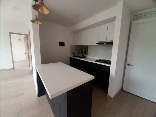 Apartamento de 2 alcobas en venta en Aqualina, Girardot, 55 m² · foto 8 de 24