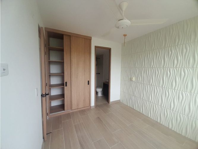 Apartamento de 2 alcobas en venta en Aqualina, Girardot, 55 m² · foto 14 de 24