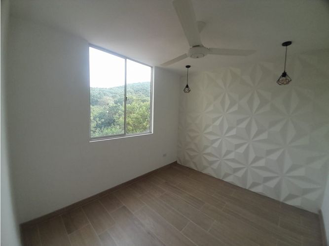 Apartamento de 2 alcobas en venta en Aqualina, Girardot, 55 m² · foto 17 de 24