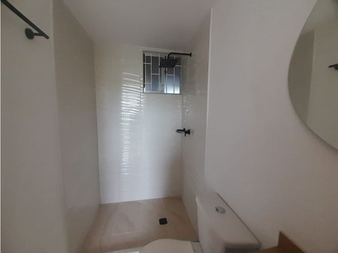 Apartamento de 2 alcobas en venta en Aqualina, Girardot, 55 m² · foto 18 de 24