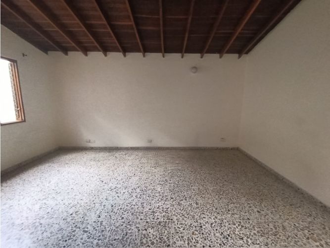 Casa de 3 alcobas en venta en La Almeria, Medellín, 121 m² · foto 7 de 18