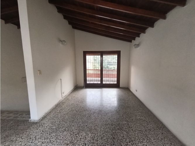 Casa de 3 alcobas en venta en La Almeria, Medellín, 121 m² · foto 10 de 18