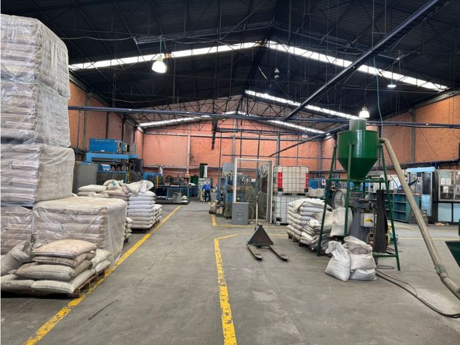 Bodega en venta en Cartagenita, Mosquera, 3477 m² · foto 2 de 13