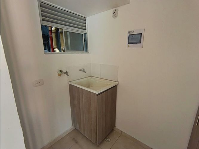 Apartamento de 3 alcobas en venta en La Prosperidad, Madrid, 55 m² · foto 4 de 24