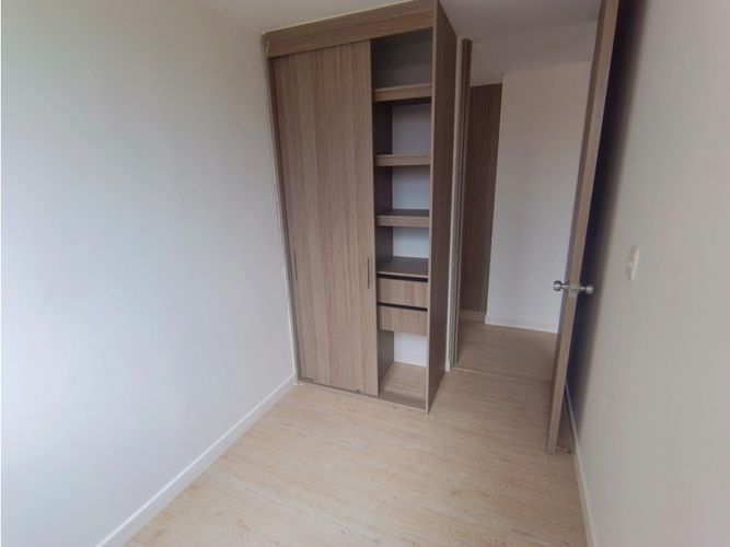 Apartamento de 3 alcobas en venta en La Prosperidad, Madrid, 55 m² · foto 10 de 24