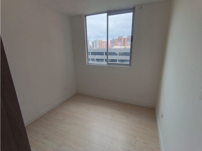 Apartamento de 3 alcobas en venta en La Prosperidad, Madrid, 55 m² · foto 11 de 24
