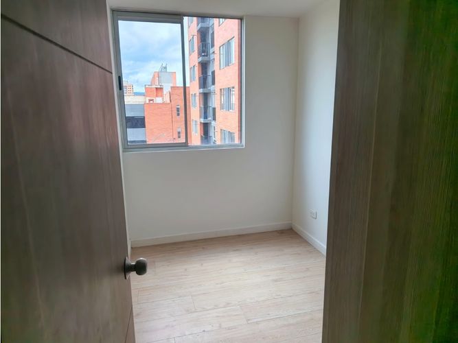 Apartamento de 3 alcobas en venta en La Prosperidad, Madrid, 55 m² · foto 13 de 24
