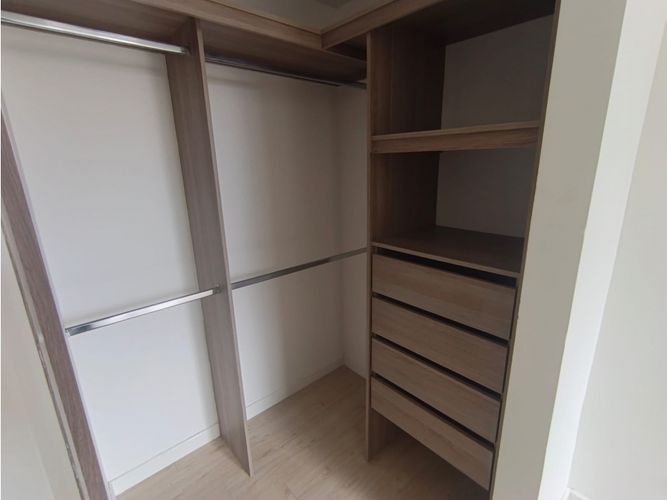Apartamento de 3 alcobas en venta en La Prosperidad, Madrid, 55 m² · foto 15 de 24