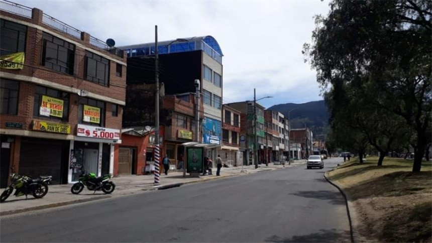 Casa en venta en Veinte De Julio, Bogotá · foto 3 de 17
