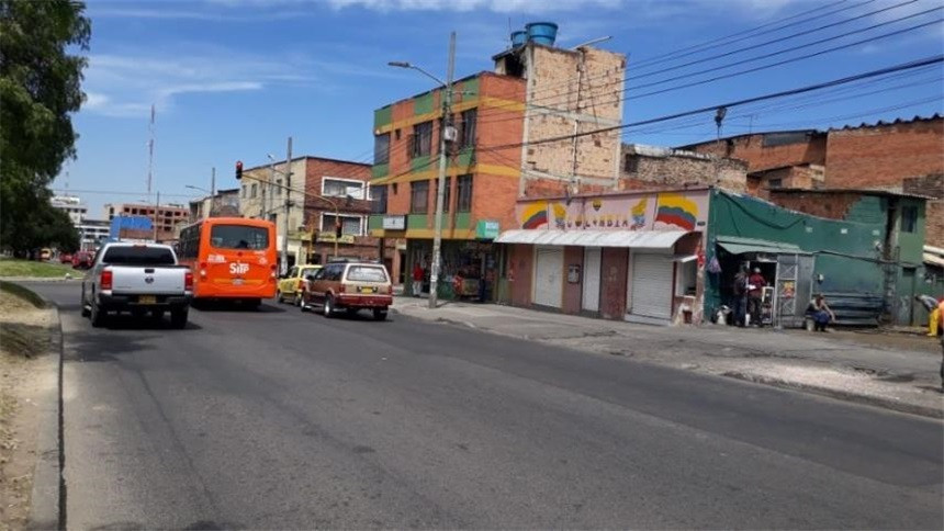 Casa en venta en Veinte De Julio, Bogotá · foto 4 de 17