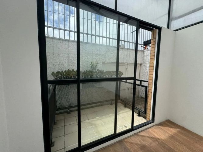 Casa de 4 alcobas en venta en Polo Club, Bogotá, 236 m² · foto 8 de 24