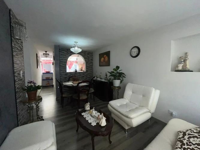 Casa de 5 alcobas en venta en Sosiego Sur, Bogotá, 165 m² · foto 5 de 16