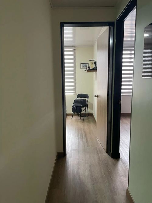 Apartamento de 3 alcobas en venta en San Antonio, Bogotá, 83 m² · foto 6 de 24