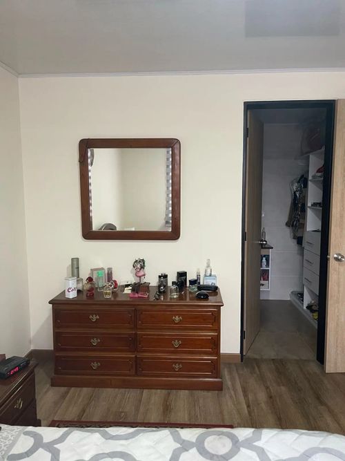 Apartamento de 3 alcobas en venta en San Antonio, Bogotá, 83 m² · foto 11 de 24