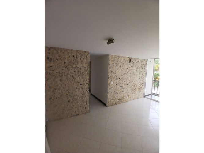 Apartamento de 3 alcobas en venta en Entreamigos, Sabaneta, 60 m² · foto 3 de 15