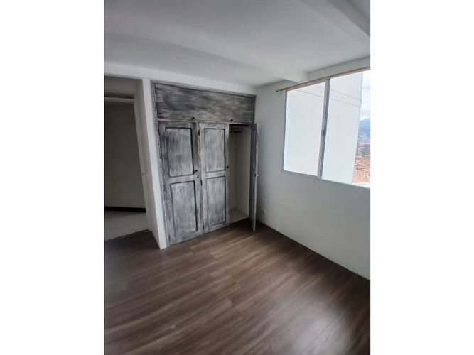 Apartamento de 3 alcobas en venta en Entreamigos, Sabaneta, 60 m² · foto 12 de 15