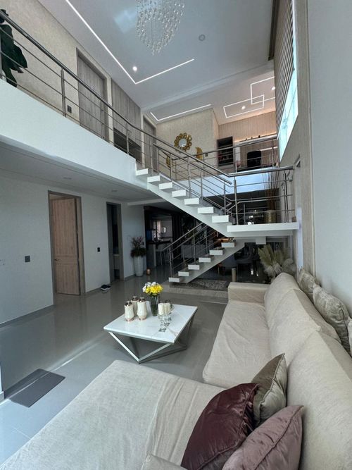 Casa de 3 alcobas en venta en Las Mercedes, Jamundí, 280 m² · foto 3 de 24