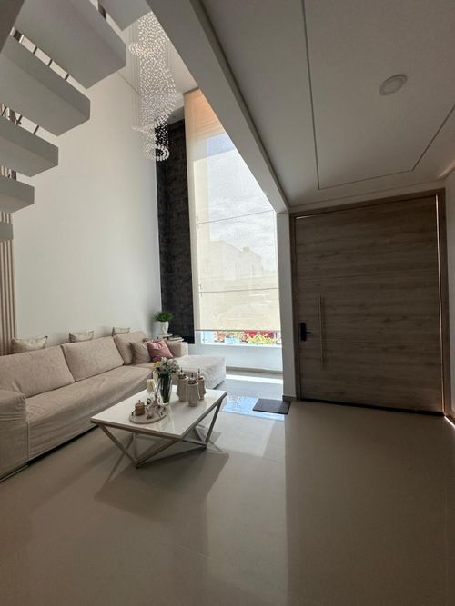 Casa de 3 alcobas en venta en Las Mercedes, Jamundí, 280 m² · foto 5 de 24
