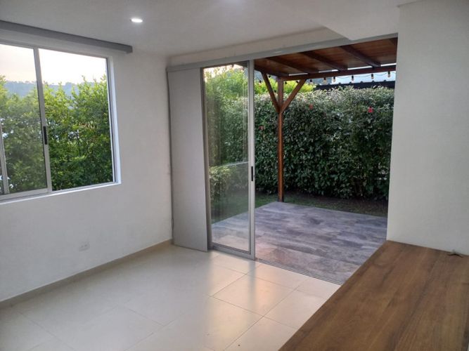 Casa de 3 alcobas en venta en Las Mercedes, Jamundí, 280 m² · foto 13 de 24