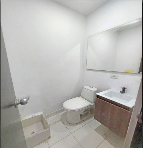 Local en arriendo en Cristo Rey, Medellín, 40 m² · foto 4 de 6
