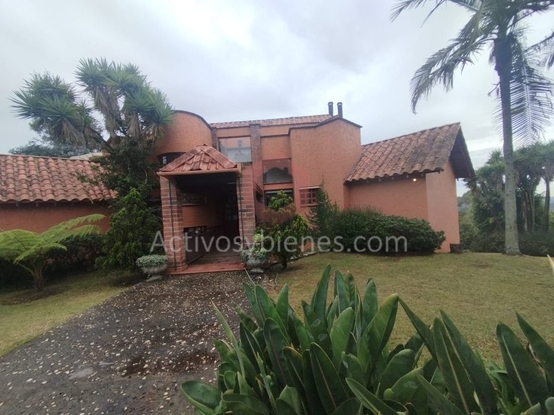3BR House in Sajonia (11300 m²) - 2