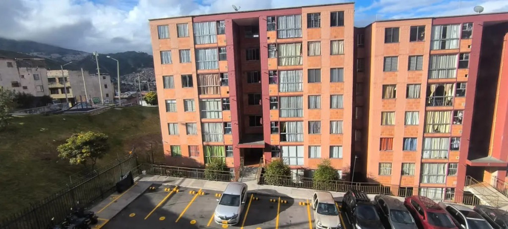 Apartamento en venta en Bochica, Bogotá · foto 2 de 24