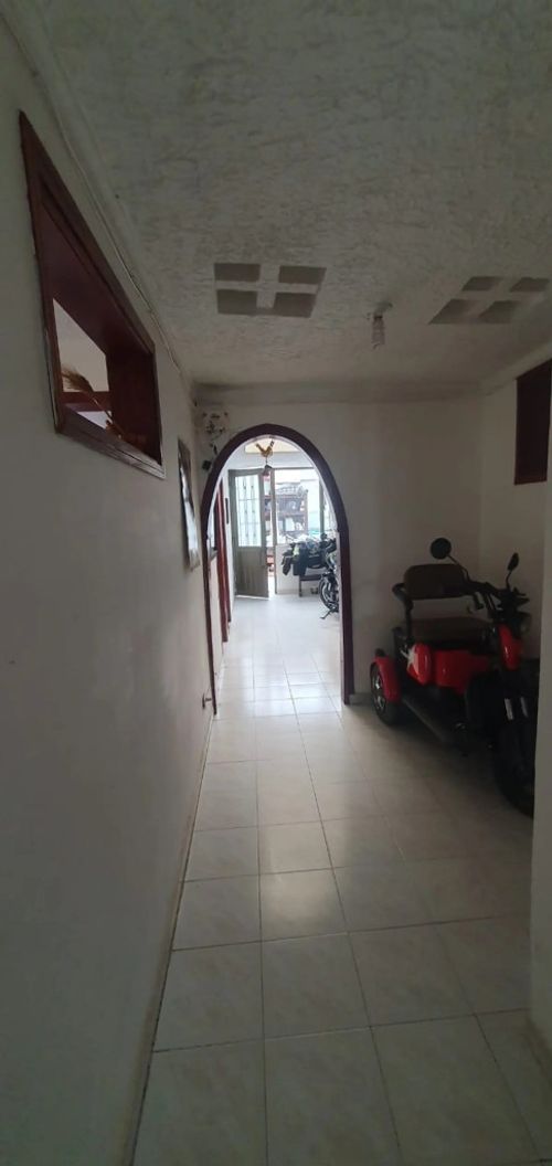 Casa de 5 alcobas en venta en La Prosperidad, Madrid, 211 m² · foto 12 de 18