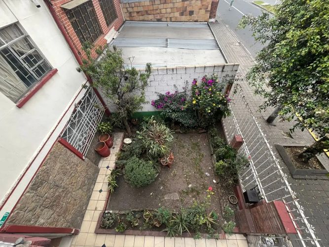 Casa de 6 alcobas en venta en Quiroga I, Bogotá, 161 m² · foto 2 de 18