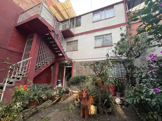 Casa de 6 alcobas en venta en Quiroga I, Bogotá, 161 m² · foto 4 de 18