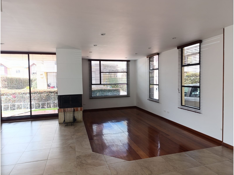 Casa en venta en Centro, Cajicá · foto 4 de 24