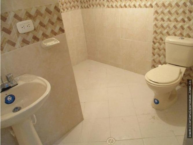 Local en arriendo en Casco Antiguo - Floridablanca, Floridablanca, 45 m² · foto 6 de 8
