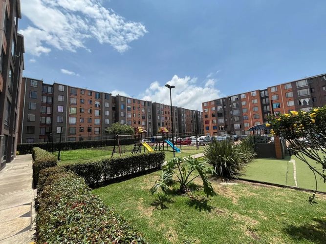 Apartamento en venta en Praderas De Mosquera, Mosquera · foto 8 de 23