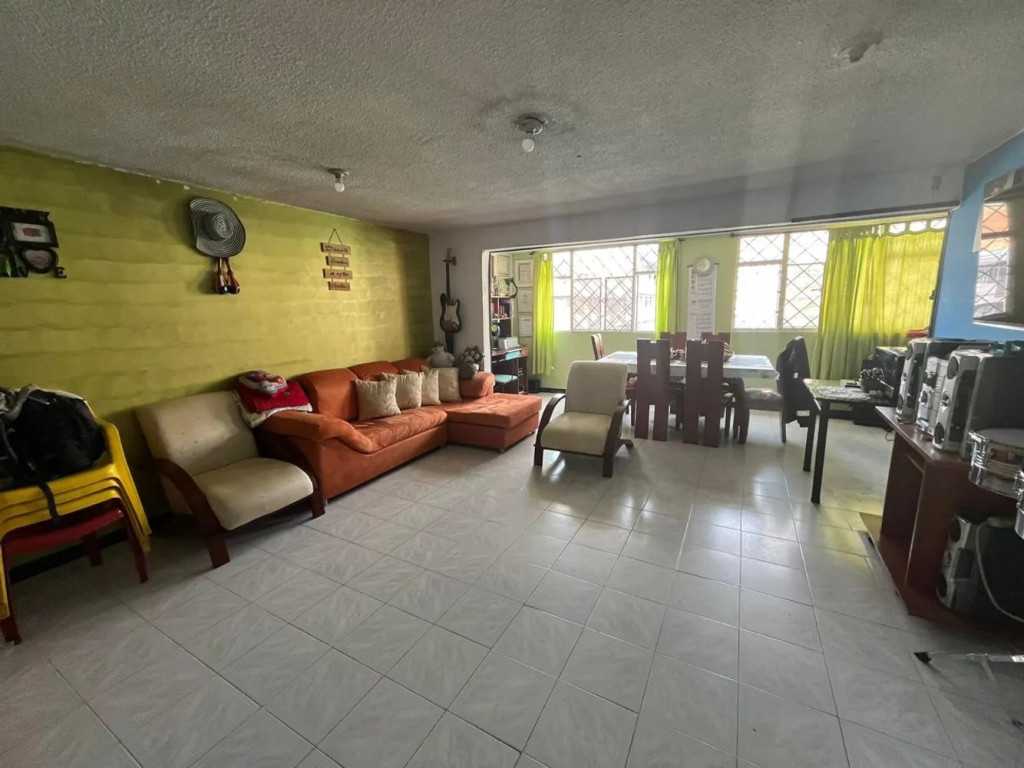 Casa en venta en Gustavo Restrepo, Bogotá · foto 11 de 24