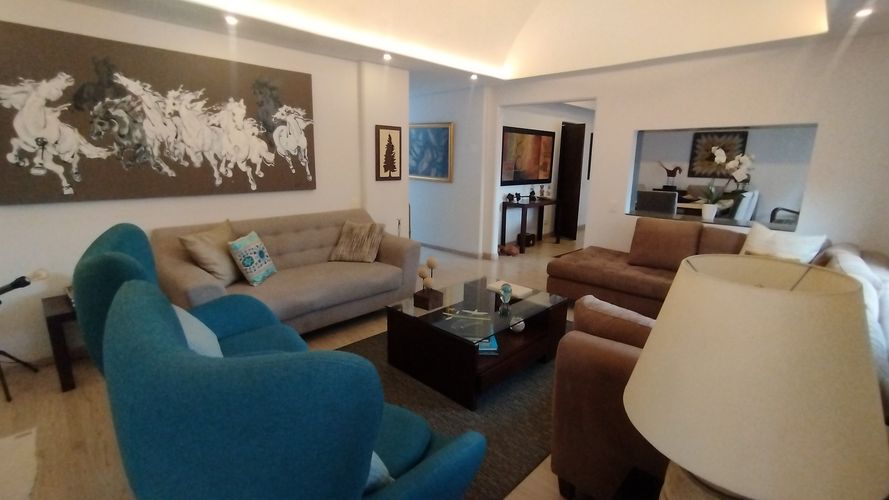 Apartamento en venta en Santa Barbara, Bogotá · foto 3 de 24