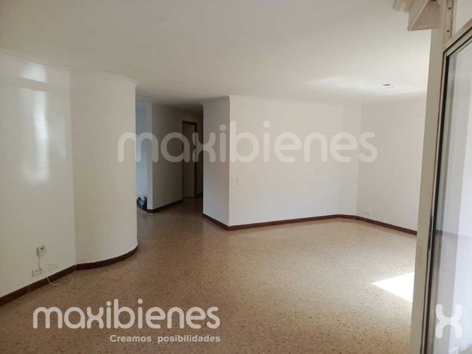 Apartamento de 5 alcobas en venta en San Lucas, Medellín, 110 m² · foto 13 de 23