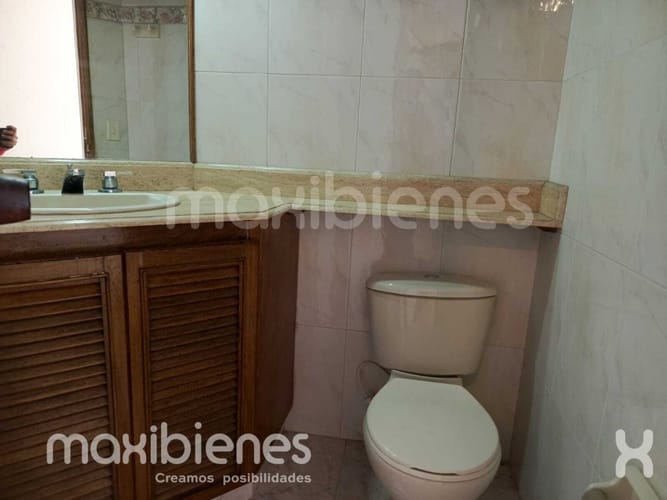 Apartamento de 5 alcobas en venta en San Lucas, Medellín, 110 m² · foto 14 de 23