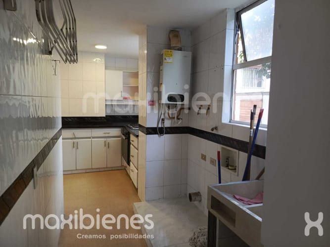 Apartamento de 5 alcobas en venta en San Lucas, Medellín, 110 m² · foto 16 de 23