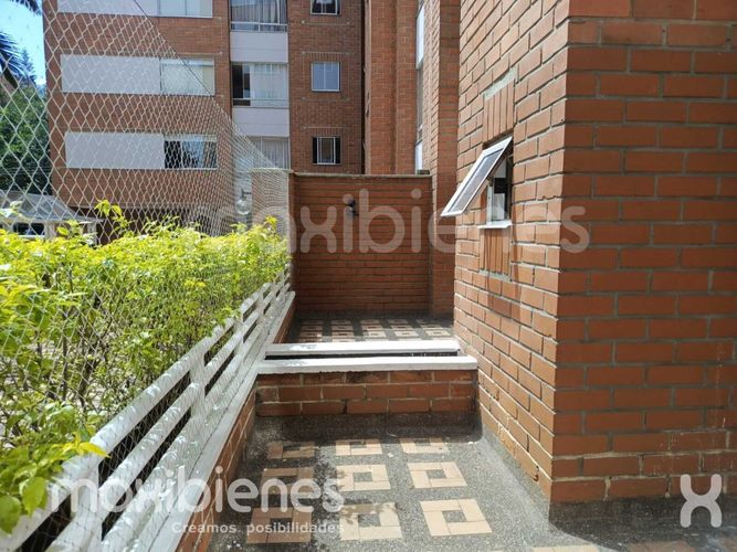 Apartamento de 5 alcobas en venta en San Lucas, Medellín, 110 m² · foto 18 de 23