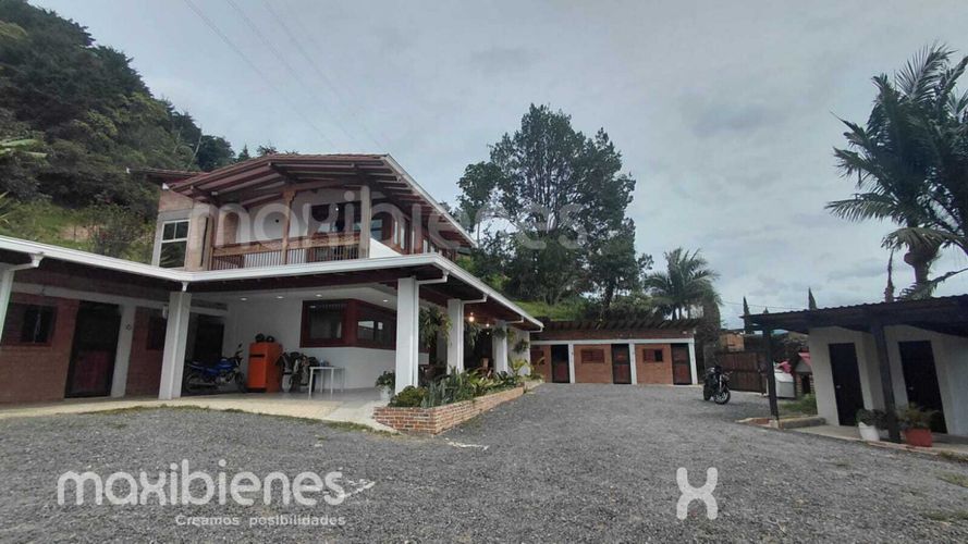 Finca en arriendo en San Antonio De Prado, Medellín, 6000 m² · foto 2 de 24