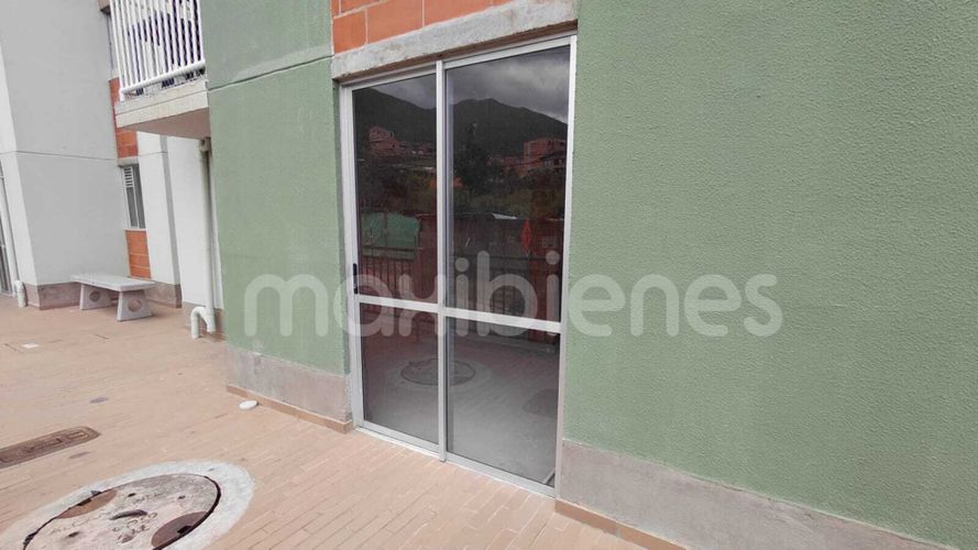 Local en arriendo en Cabecera San Antonio De Prado, Medellín, 50 m² · foto 4 de 9