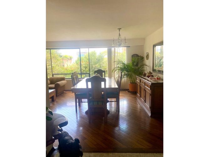 Apartamento de 3 alcobas en venta en Las Lomas, Medellín, 147 m² · foto 9 de 24