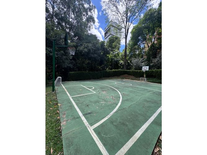 Apartamento de 3 alcobas en venta en Las Lomas, Medellín, 147 m² · foto 17 de 24