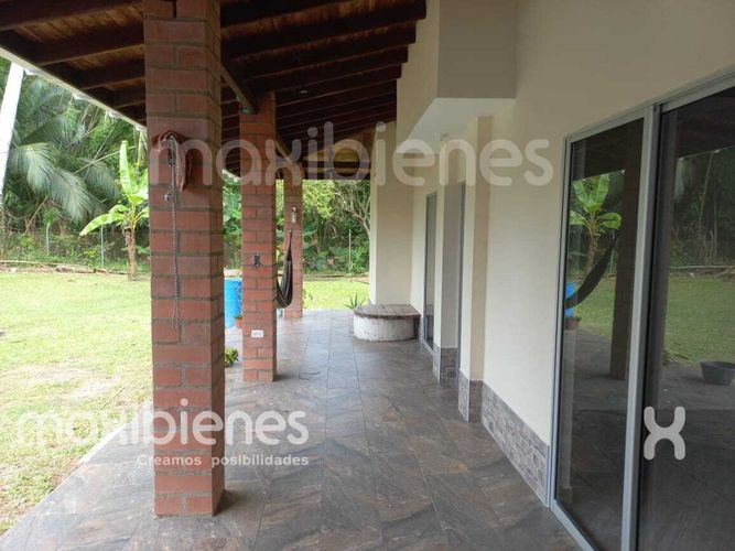 Apartamento de 3 alcobas en venta en Vijagual, Apartado, 1000 m² · foto 15 de 21