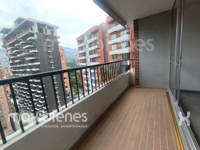 Oficina en venta en Los Colores, Medellín, 94 m² · foto 14 de 14