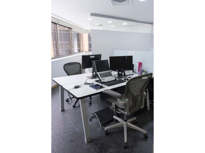 Oficina en arriendo en Patio Bonito, Medellín, 613 m² · foto 4 de 12