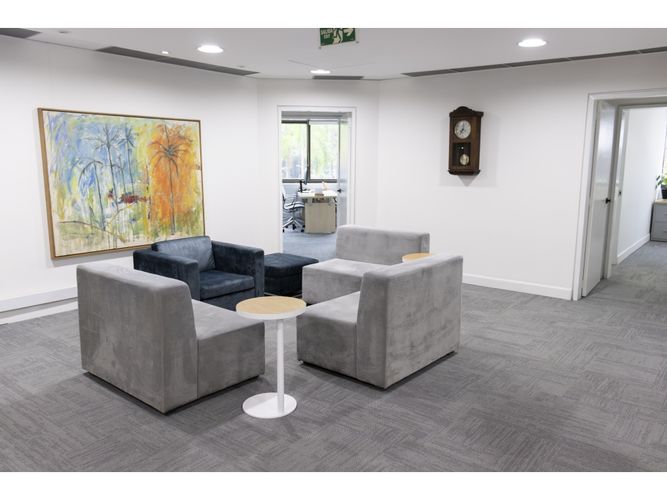 Oficina en arriendo en Patio Bonito, Medellín, 613 m² · foto 8 de 12