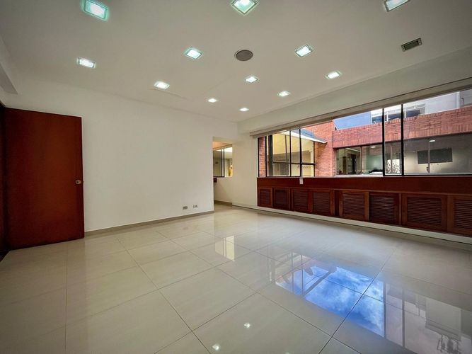 Oficina en Arriendo en Chico norte, Bogotá