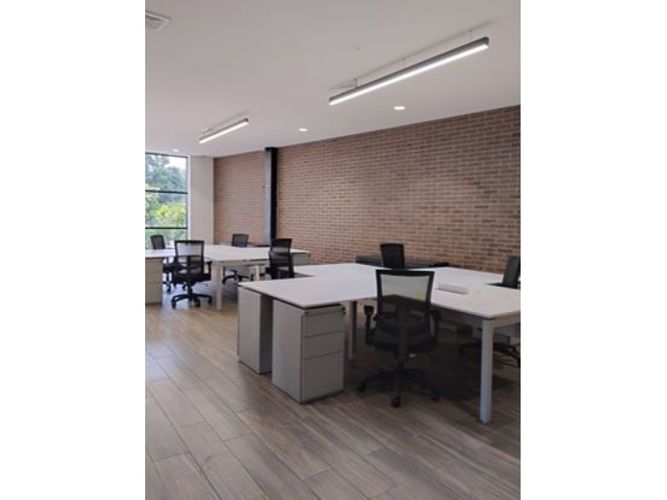 Oficina en arriendo en Patio Bonito, Medellín, 450 m² · foto 9 de 24