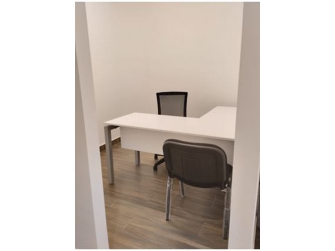 Oficina en arriendo en Patio Bonito, Medellín, 450 m² · foto 12 de 24